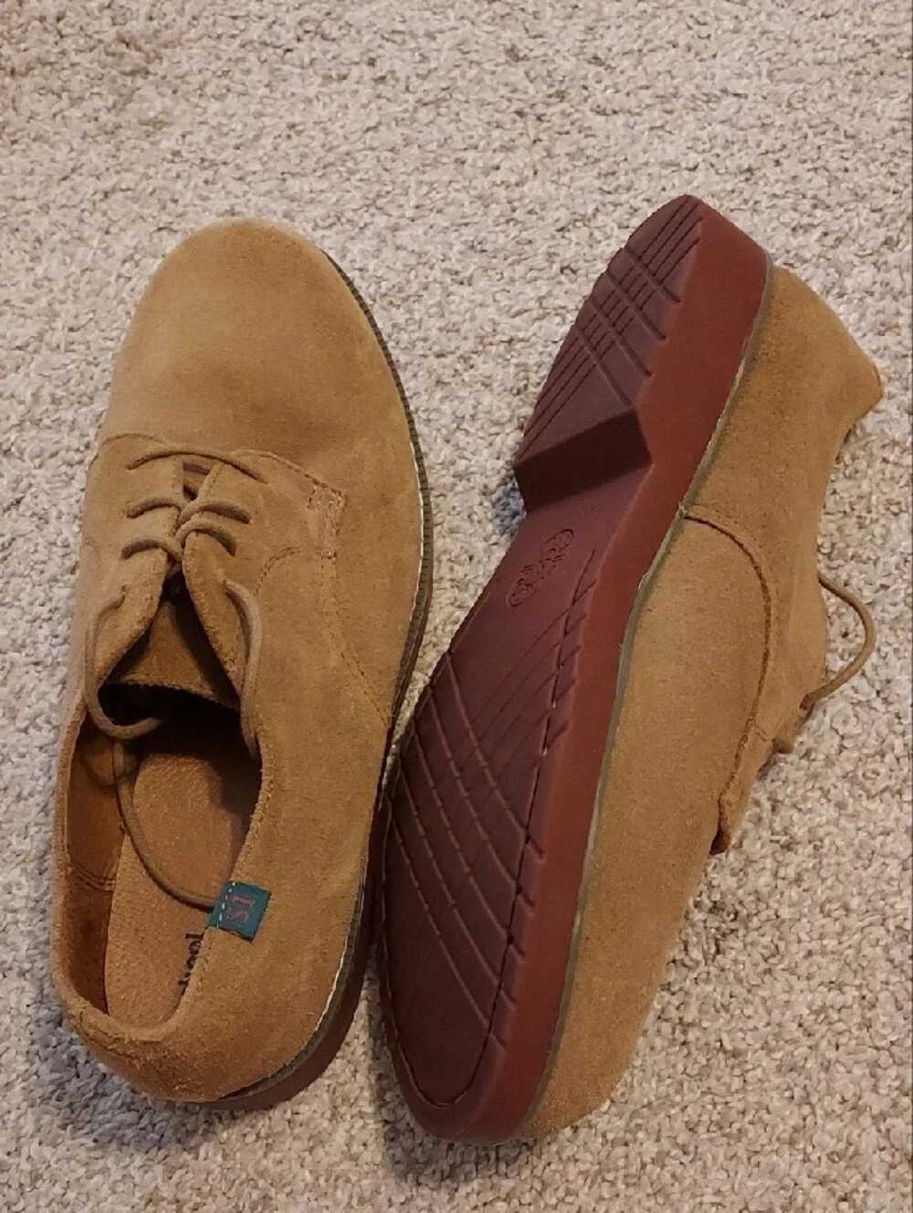 School Issued Semester Brown Suede 6 1/2 Wide Shoe